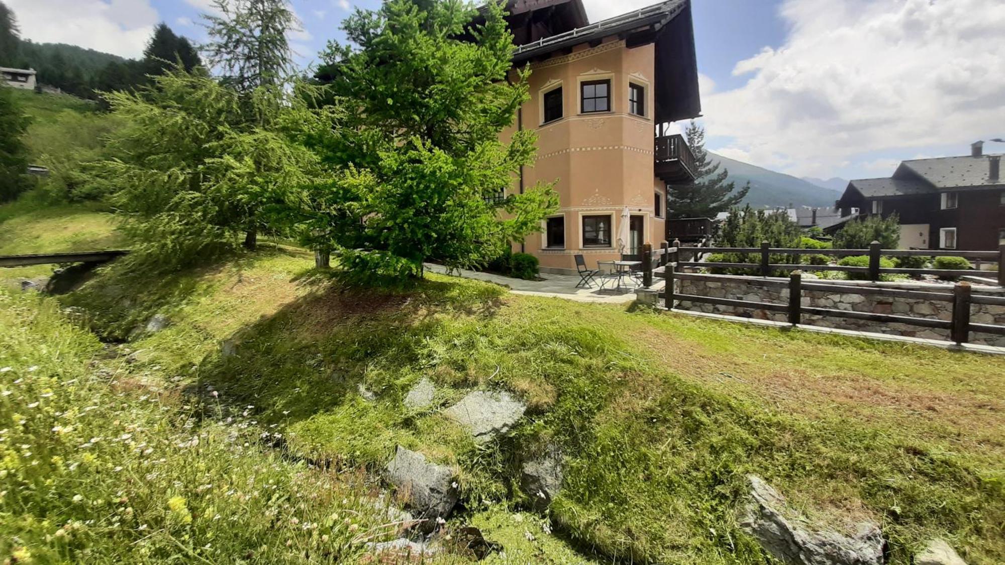 Chalet Rin Da Pemont Livigno Exterior photo