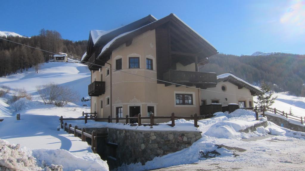 Chalet Rin Da Pemont Livigno Exterior photo